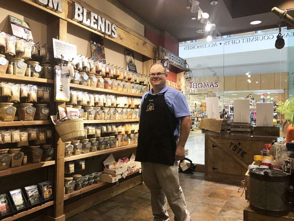 -GARRET, SPICE RETAILER-